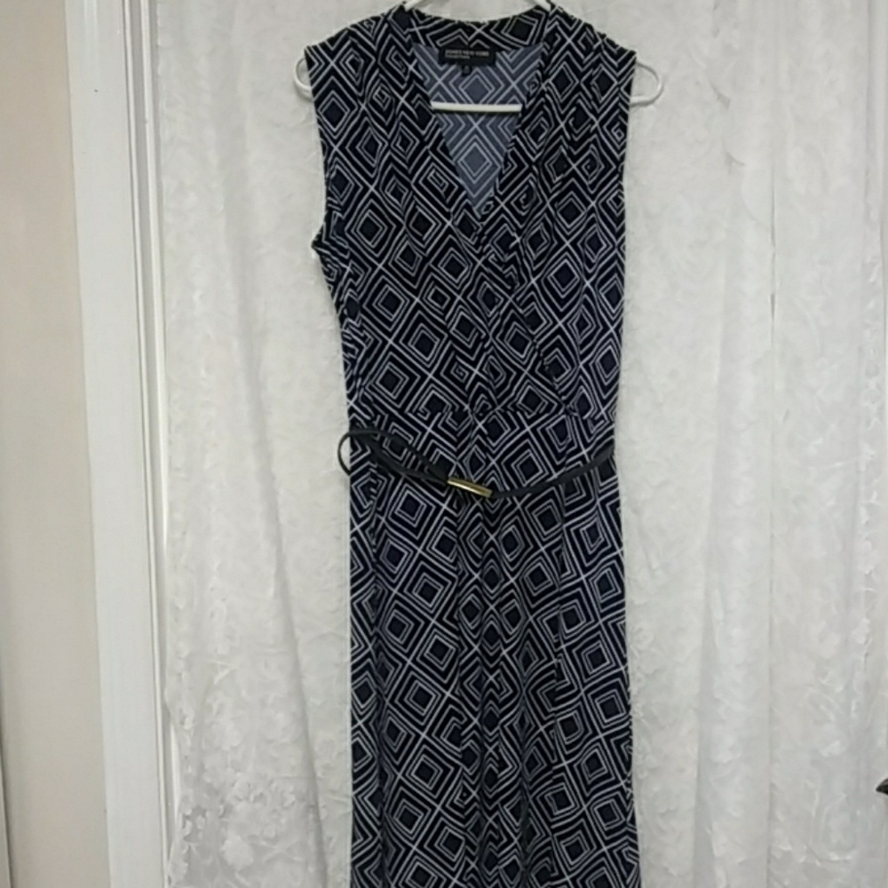 Jones new York blue and white dress